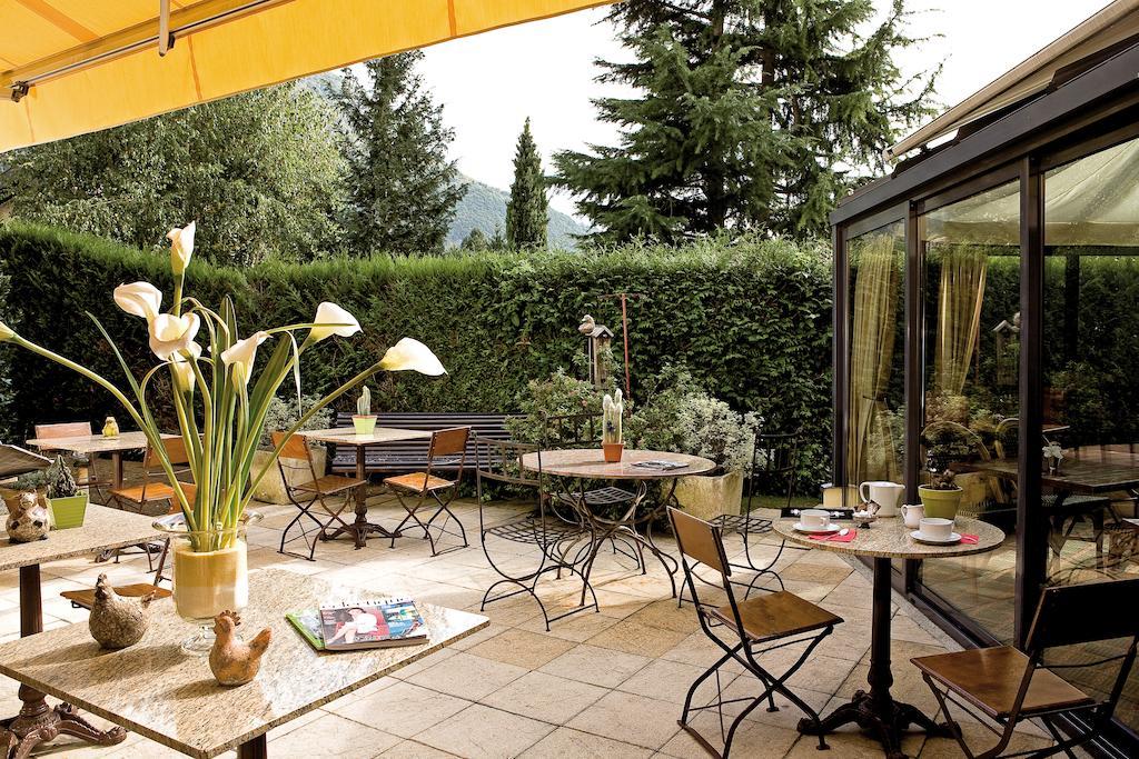 Le Flamboyant Hotel Annecy Buitenkant foto